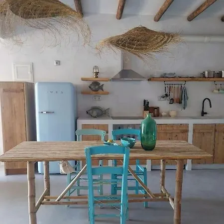 Canoe House *
